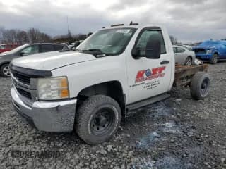 ✅ 2008 Chevrolet Silverado 2500HD Work Truck • VIN: 1GBHC24K88E102828 • Лот: 92293345. Опубликован ранее на Copart с пробегом 392 836 миль. Бесплатный доступ к архиву аукционных продаж из США и подробный отчёт об истории автомобиля на DreamBid. Изображение 1.