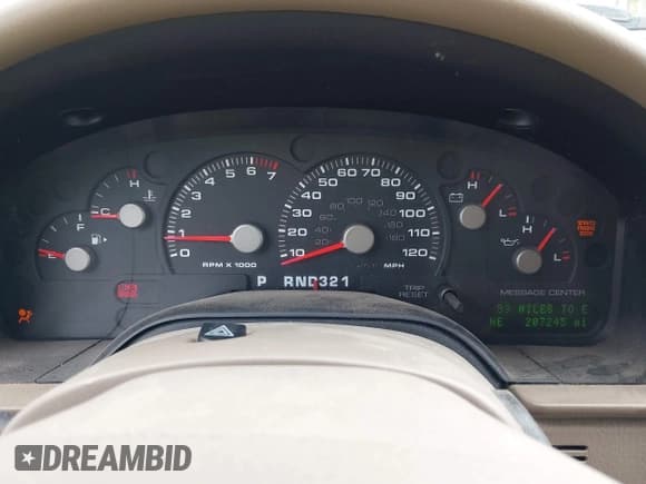 ✅ 2005 Ford Explorer Eddie Bauer • VIN: 1FMDU74K65UB36705 • Lot: 42704357. Wystawiony na IAAI z przebiegiem 207 245 mil. Bezpłatny archiwum sprzedaży aukcyjnych z USA i szczegółowy raport historii pojazdu na DreamBid. Zdjęcie 7.