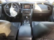 ✅ 2016 Infiniti QX70 • VIN: JN8CS1MU1GM672005 • Lot: 45741775. Wystawiony na Copart z przebiegiem 153 136 mil. Bezpłatny archiwum sprzedaży aukcyjnych z USA i szczegółowy raport historii pojazdu na DreamBid. Zdjęcie 8.