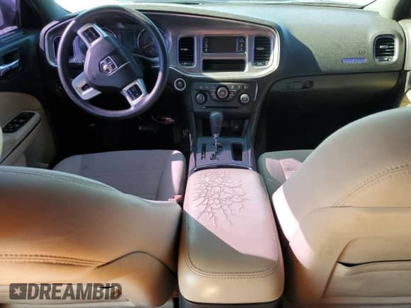 2011 Dodge Charger SE с VIN 2B3CL3CG3BH586613, выставлен на аукционе Copart как лот 69274625 с пробегом 243 875 миль миль и Списание • Salvage title. История ставок и продаж доступна на DreamBid. Изображение 8.