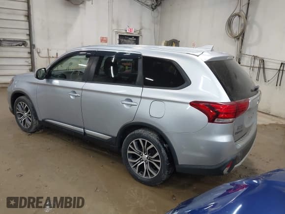 ✅ 2017 Mitsubishi Outlander SE • VIN: JA4AZ3A37HZ059987 • Lot: 43619989. Wystawiony na IAAI z przebiegiem 71 604 mil. Bezpłatny archiwum sprzedaży aukcyjnych z USA i szczegółowy raport historii pojazdu na DreamBid. Zdjęcie 3.