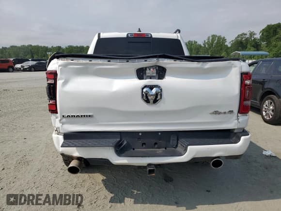 ✅ 2021 Ram 1500 Laramie • VIN: 1C6SRFJT7MN505673 • Lot: 92486985. Wystawiony na Copart z przebiegiem 51 830 mil. Bezpłatny archiwum sprzedaży aukcyjnych z USA i szczegółowy raport historii pojazdu na DreamBid. Zdjęcie 6.