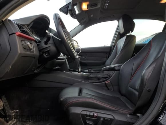 ✅ 2014 BMW 3 Series 320i xDrive • VIN: WBA3C3C50EF985544 • Lot: 91004335. Listed on Copart with 135,876 mi. Free auction sales archive from the USA and detailed vehicle history report at DreamBid. Image 7.