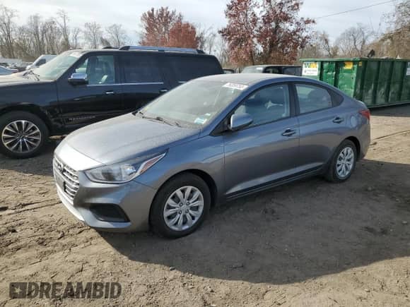 2020 Hyundai Accent SE z VIN 3KPC24A67LE101940, wystawiony jako Copart lot #76359753 z przebiegiem 73 889 mil mil oraz . Historia ofert i sprzedaży dostępna na DreamBid. Obrazek 1.