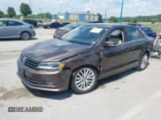 ✅ 2015 Volkswagen Jetta SE • VIN: 3VWD07AJ0FM214295 • Лот: 42593549. Опубликован ранее на IAAI с пробегом 62 720 миль. Бесплатный доступ к архиву аукционных продаж из США и подробный отчёт об истории автомобиля на DreamBid. Изображение 2.