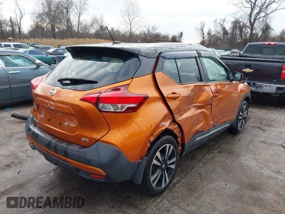 ✅ 2019 Nissan Kicks S • VIN: 3N1CP5CU6KL559887 • Lot: 41491252. Listed on IAAI with 69,357 mi. Free auction sales archive from the USA and detailed vehicle history report at DreamBid. Image 4.