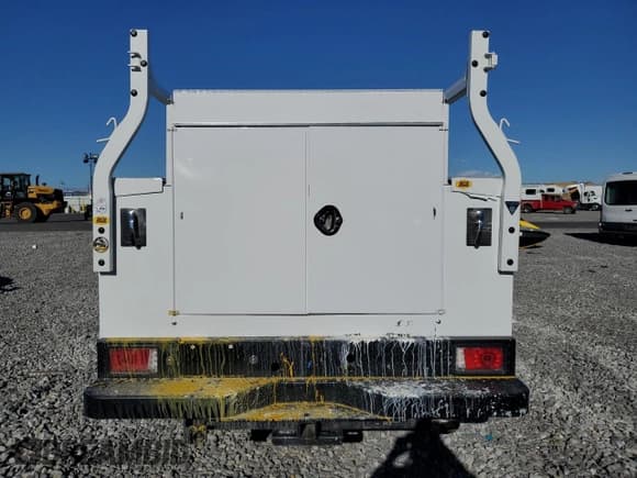 ✅ 2024 Chevrolet Silverado 2500HD Work Truck • VIN: 1GC1WLE77RF186186 • Lot: 93543815. Wystawiony na Copart z przebiegiem 38 077 mil. Bezpłatny archiwum sprzedaży aukcyjnych z USA i szczegółowy raport historii pojazdu na DreamBid. Zdjęcie 6.