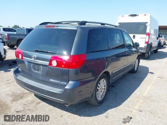 ✅ 2008 Toyota Sienna XLE • VIN: 5TDZK22C38S166171 • Lot: 43134094. Listed on IAAI with 180,702 mi. Free auction sales archive from the USA and detailed vehicle history report at DreamBid. Image 4.