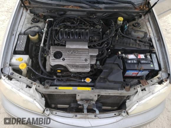 ✅ 2000 Infiniti I30 Luxury • VIN: JNKCA31A3YT211768 • Лот: 71196994. Опубликован ранее на Copart с пробегом 231 123 миль. Бесплатный доступ к архиву аукционных продаж из США и подробный отчёт об истории автомобиля на DreamBid. Изображение 11.