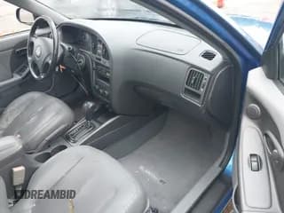 ✅ 2005 Hyundai Elantra GLS • VIN: KMHDN56D15U171961 • Lot: 42467866. Wystawiony na IAAI z przebiegiem 93 890 mil. Bezpłatny archiwum sprzedaży aukcyjnych z USA i szczegółowy raport historii pojazdu na DreamBid. Zdjęcie 5.