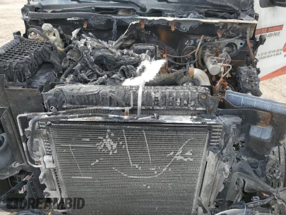 ✅ 2021 Chevrolet Silverado 1500 • VIN: 1HTKHPVK1MH603425 • Лот: 76284064. Опубликован ранее на Copart с пробегом Не указан. Бесплатный доступ к архиву аукционных продаж из США и подробный отчёт об истории автомобиля на DreamBid. Изображение 11.