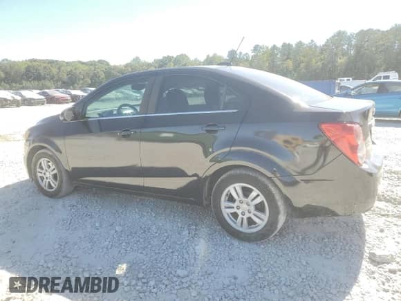 ✅ 2016 Chevrolet Sonic LT • VIN: 1G1JC5SH3G4153253 • Лот: 76940704. Размещён на Copart с пробегом 164 515 миль миль. Получите бесплатный доступ к архиву аукционных продаж из США и посмотрите подробный отчёт об истории автомобиля на DreamBid. Изображение 2.