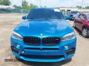 ✅ 2017 BMW X5 M • VIN: 5YMKT6C31H0X20466 • Lot: 42828010. Wystawiony na IAAI z przebiegiem 78 072 mil. Bezpłatny archiwum sprzedaży aukcyjnych z USA i szczegółowy raport historii pojazdu na DreamBid. Zdjęcie 12.