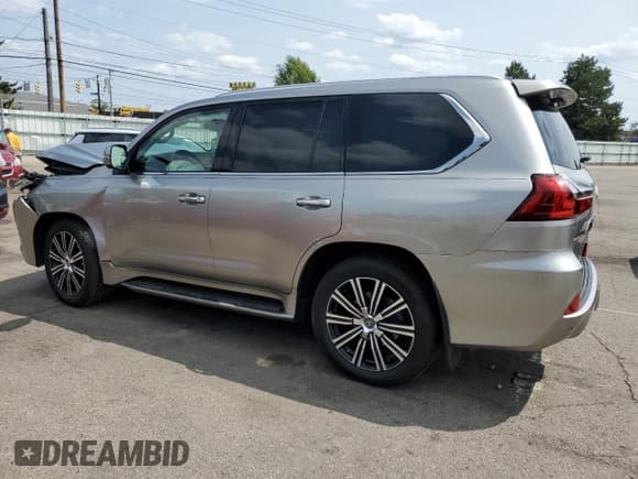 ✅ 2019 Lexus LX 570 • VIN: JTJHY7AX2K4297992 • Lot: 60508135. Listed on Copart with 32,382 mi. Free auction sales archive from the USA and detailed vehicle history report at DreamBid. Image 2.