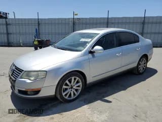 ✅ 2006 Volkswagen Passat 3.6L V6 • VIN: WVWEU73C76P095410 • Lot: 62733245. Listed on Copart with 173,573 mi. Free auction sales archive from the USA and detailed vehicle history report at DreamBid. Image 1.