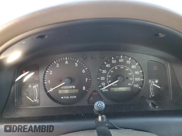 ✅ 2001 Toyota Corolla CE • VIN: 1NXBR12E91Z459241 • Lot: 69975944. Wystawiony na Copart z przebiegiem 138 435 mil. Bezpłatny archiwum sprzedaży aukcyjnych z USA i szczegółowy raport historii pojazdu na DreamBid. Zdjęcie 9.