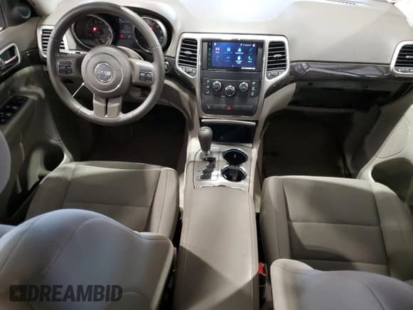 ✅ 2011 Jeep Grand Cherokee Laredo • VIN: 1J4RR4GGXBC575869 • Lot: 56389475. Listed on Copart with 131,204 mi. Free auction sales archive from the USA and detailed vehicle history report at DreamBid. Image 8.