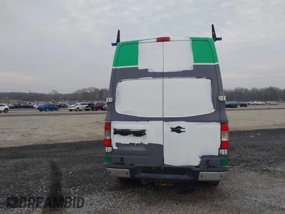 ✅ 2014 Nissan NV Cargo SV • VIN: 1N6AF0LY2EN104565 • Lot: 43709771. Wystawiony na IAAI z przebiegiem 172 034 mil. Bezpłatny archiwum sprzedaży aukcyjnych z USA i szczegółowy raport historii pojazdu na DreamBid. Zdjęcie 16.