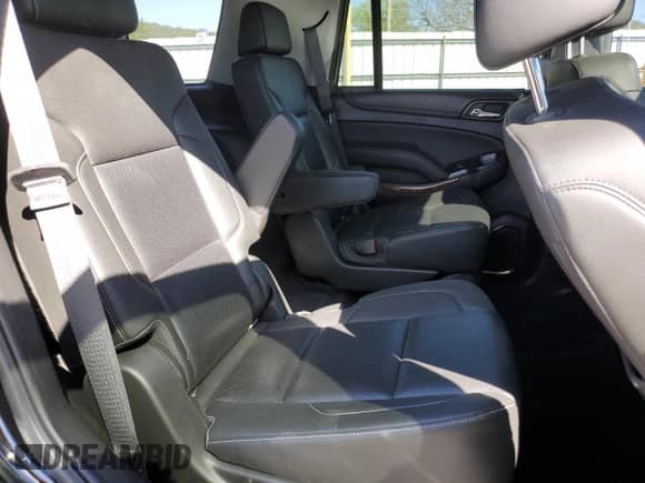 2018 Chevrolet Tahoe Premier с VIN 1GNSCCKJ8JR272453, выставлен на аукционе Copart как лот 53298115 с пробегом 115 558 миль миль и Списание • Salvage title. История ставок и продаж доступна на DreamBid. Изображение 11.