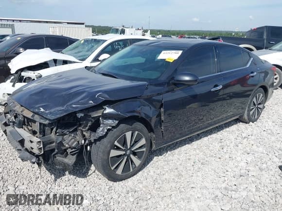 ✅ 2019 Nissan Altima SV • VIN: 1N4BL4DV7KC211927 • Lot: 43312388. Listed on IAAI with 223,169 mi. Free auction sales archive from the USA and detailed vehicle history report at DreamBid. Image 18.