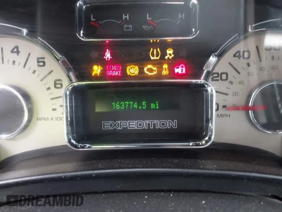 ✅ 2012 Ford Expedition Max King Ranch • VIN: 1FMJK1J50CEF54673 • Лот: 41549942. Опубликован ранее на IAAI с пробегом 163 774 миль. Бесплатный доступ к архиву аукционных продаж из США и подробный отчёт об истории автомобиля на DreamBid. Изображение 7.