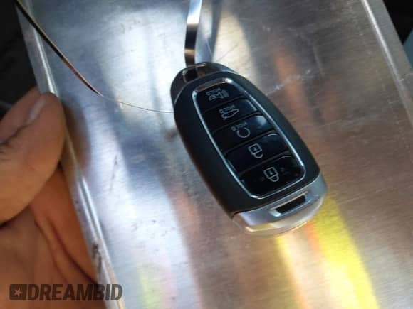 2023 Hyundai Elantra SEL z VIN 5NPLM4AG7PH105040, wystawiony jako IAAI lot #43297799 z przebiegiem 43 535 mil mil oraz . Historia ofert i sprzedaży dostępna na DreamBid. Obrazek 11.