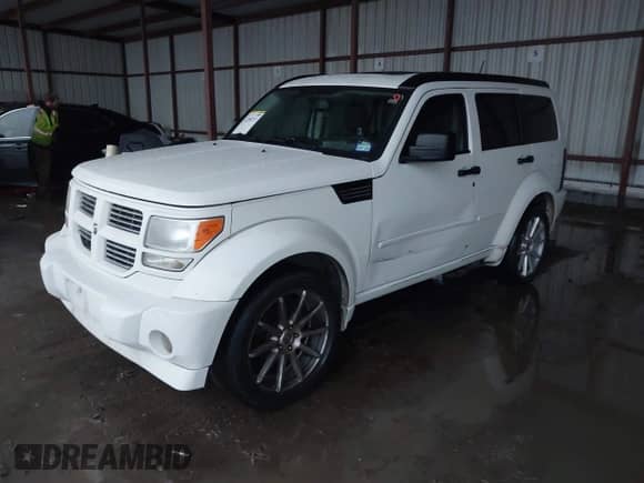 2008 Dodge Nitro R/T with VIN 1D8GT58638W218746, listed as a IAAI auction lot 42200153 with 186,676 mi miles and . Bid and sale history available at DreamBid. Image 2.