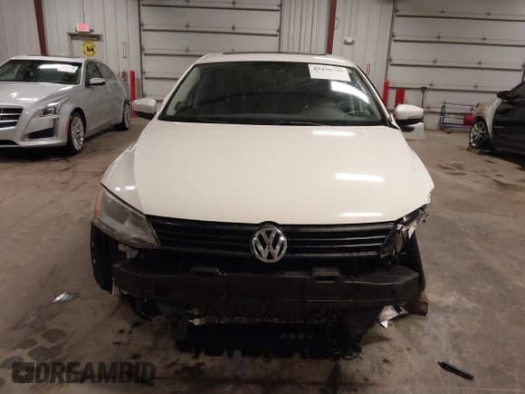 ✅ 2012 Volkswagen Jetta TDI • VIN: 3VWLL7AJ0CM327565 • Lot: 43458799. Wystawiony na IAAI z przebiegiem 142 422 mil. Bezpłatny archiwum sprzedaży aukcyjnych z USA i szczegółowy raport historii pojazdu na DreamBid. Zdjęcie 13.