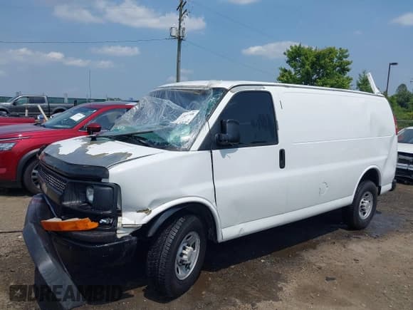 ✅ 2008 Chevrolet Express Cargo • VIN: 1GCGG25C381157939 • Лот: 42470749. Опубликован ранее на IAAI с пробегом 79 818 миль. Бесплатный доступ к архиву аукционных продаж из США и подробный отчёт об истории автомобиля на DreamBid. Изображение 2.
