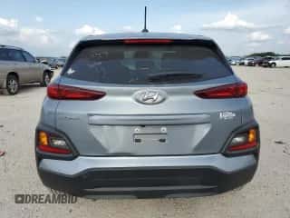 2020 Hyundai Kona SE с VIN KM8K12AA4LU401634, выставлен на аукционе Copart как лот 50210943 с пробегом 20 549 миль миль и . История ставок и продаж доступна на DreamBid. Изображение 6.