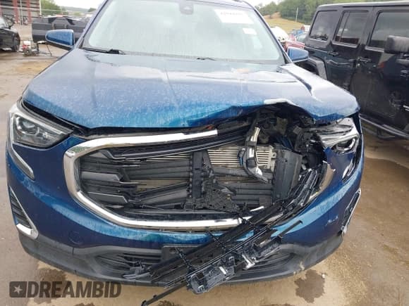 ✅ 2020 GMC Terrain SLE • VIN: 3GKALTEV4LL337087 • Lot: 42944297. Wystawiony na IAAI z przebiegiem 45 544 mil. Bezpłatny archiwum sprzedaży aukcyjnych z USA i szczegółowy raport historii pojazdu na DreamBid. Zdjęcie 6.