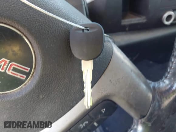 ✅ 2012 GMC Sierra 1500 SLE • VIN: 3GTP1VE00CG238545 • Lot: 43534285. Wystawiony na IAAI z przebiegiem 216 032 mil. Bezpłatny archiwum sprzedaży aukcyjnych z USA i szczegółowy raport historii pojazdu na DreamBid. Zdjęcie 11.