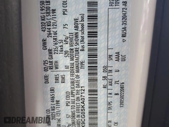 ✅ 2025 Ford Transit Passenger XL • VIN: 1FBAX9CG0SKA07121 • Лот: 66497905. Опубликован ранее на Copart с пробегом 6 297 миль. Бесплатный доступ к архиву аукционных продаж из США и подробный отчёт об истории автомобиля на DreamBid. Изображение 14.