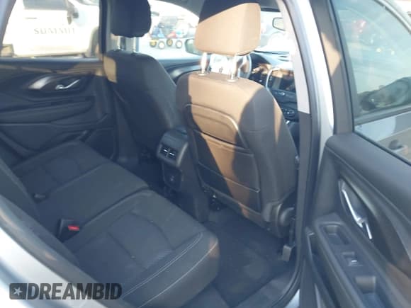 ✅ 2024 GMC Terrain SLE • VIN: 3GKALMEG8RL377690 • Lot: 43780953. Listed on IAAI with 5,012 mi. Free auction sales archive from the USA and detailed vehicle history report at DreamBid. Image 8.