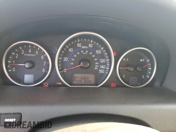 ✅ 2008 Hyundai Veracruz GLS • VIN: KM8NU13C68U060743 • Lot: 60923815. Listed on Copart with 251,688 mi. Free auction sales archive from the USA and detailed vehicle history report at DreamBid. Image 9.