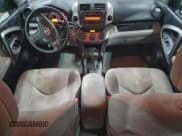 ✅ 2010 Toyota RAV4 • VIN: JTMZF4DV3A5030200 • Лот: 94305395. Опубликован ранее на Copart с пробегом 179 444 миль. Бесплатный доступ к архиву аукционных продаж из США и подробный отчёт об истории автомобиля на DreamBid. Изображение 8.