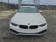 ✅ 2018 BMW 4 Series 430i • VIN: WBA4Z1C56JEC60637 • Lot: 92638015. Wystawiony na Copart z przebiegiem 55 917 mil. Bezpłatny archiwum sprzedaży aukcyjnych z USA i szczegółowy raport historii pojazdu na DreamBid. Zdjęcie 5.