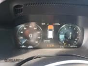 ✅ 2018 Volvo XC60 Momentum • VIN: YV4A22RK8J1047087 • Lot: 89646245. Listed on Copart with 82,284 mi. Free auction sales archive from the USA and detailed vehicle history report at DreamBid. Image 9.