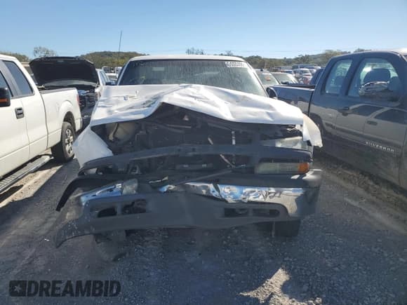 ✅ 2000 Chevrolet Silverado 1500 LT • VIN: 1GCEK19T5YE108714 • Lot: 85553995. Listed on Copart with 149,644 mi. Free auction sales archive from the USA and detailed vehicle history report at DreamBid. Image 5.