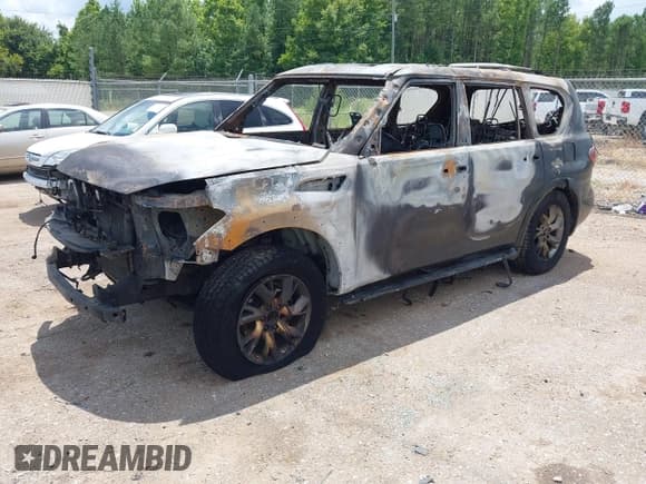 ✅ 2011 Infiniti QX56 8-passenger • VIN: JN8AZ2ND4B9700267 • Lot: 42809609. Listed on IAAI with Not provided. Free auction sales archive from the USA and detailed vehicle history report at DreamBid. Image 2.