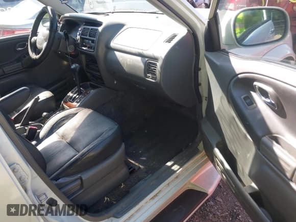 ✅ 2002 Suzuki XL7 Standard • VIN: JS3TX92VX24122111 • Lot: 42340894. Listed on IAAI with 250,309 mi. Free auction sales archive from the USA and detailed vehicle history report at DreamBid. Image 5.