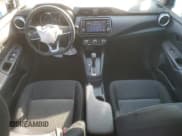 ✅ 2022 Nissan Versa S • VIN: 3N1CN8DV5NL855471 • Lot: 92300165. Wystawiony na Copart z przebiegiem 23 073 mil. Bezpłatny archiwum sprzedaży aukcyjnych z USA i szczegółowy raport historii pojazdu na DreamBid. Zdjęcie 8.