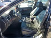 ✅ 2012 Lincoln MKZ • VIN: 3LNHL2GC9CR815464 • Лот: 87100085. Опубликован ранее на Copart с пробегом 140 355 миль. Бесплатный доступ к архиву аукционных продаж из США и подробный отчёт об истории автомобиля на DreamBid. Изображение 7.