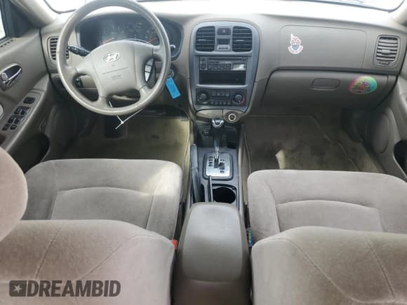 ✅ 2005 Hyundai Sonata GL • VIN: KMHWF25S95A178971 • Лот: 42819435. Опубликован ранее на Copart с пробегом 156 530 миль. Бесплатный доступ к архиву аукционных продаж из США и подробный отчёт об истории автомобиля на DreamBid. Изображение 8.