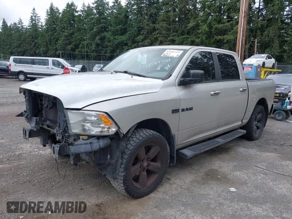 ✅ 2009 Dodge 1500 Laramie • VIN: 1D3HV13T49J512617 • Lot: 42589721. Wystawiony na IAAI z przebiegiem 149 820 mil. Bezpłatny archiwum sprzedaży aukcyjnych z USA i szczegółowy raport historii pojazdu na DreamBid. Zdjęcie 2.