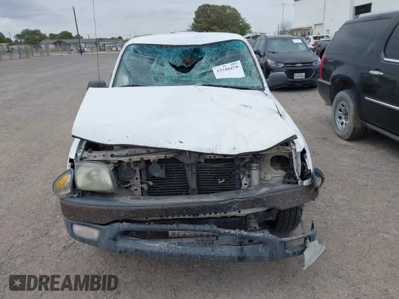 ✅ 2004 Toyota Tacoma • VIN: 5TENL42N14Z438870 • Lot: 42540470. Listed on IAAI with 375,303 mi. Free auction sales archive from the USA and detailed vehicle history report at DreamBid. Image 12.