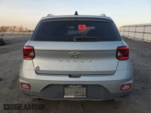 ✅ 2021 Hyundai Venue SEL • VIN: KMHRC8A30MU071456 • Lot: 82291174. Listed on Copart with 93,694 mi. Free auction sales archive from the USA and detailed vehicle history report at DreamBid. Image 6.