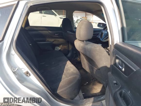 ✅ 2015 Nissan Altima S • VIN: 1N4AL3AP4FC255448 • Lot: 43675300. Wystawiony na IAAI z przebiegiem 154 476 mil. Bezpłatny archiwum sprzedaży aukcyjnych z USA i szczegółowy raport historii pojazdu na DreamBid. Zdjęcie 8.