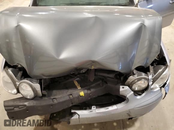 ✅ 2005 Buick LaCrosse CX • VIN: 2G4WC532651233643 • Lot: 92296595. Listed on Copart with 116,972 mi. Free auction sales archive from the USA and detailed vehicle history report at DreamBid. Image 11.