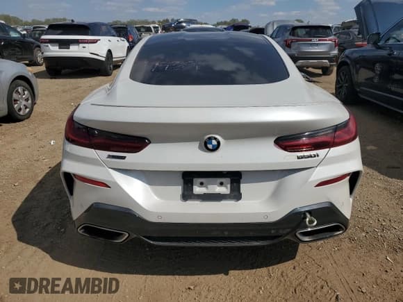 ✅ 2019 BMW 8 Series M850i xDrive • VIN: WBABC4C57KBU96966 • Лот: 71130605. Опубликован ранее на Copart с пробегом 59 780 миль. Бесплатный доступ к архиву аукционных продаж из США и подробный отчёт об истории автомобиля на DreamBid. Изображение 6.